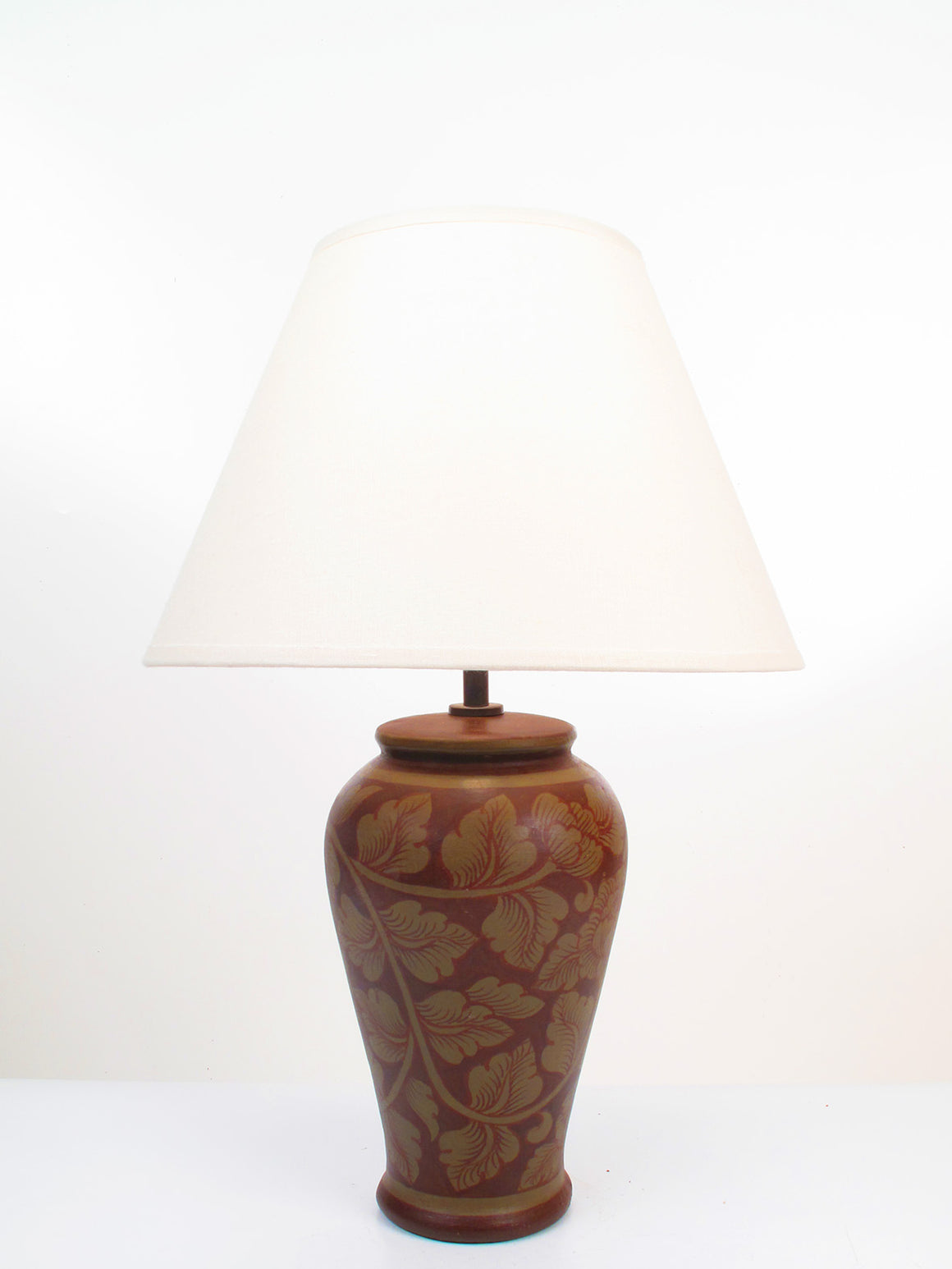 Classic Leaf Bedside Lamp