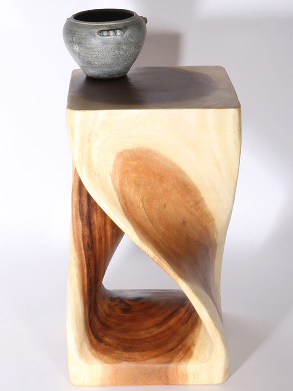 20" Twist Table Clear Wax